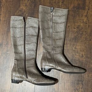 Vero Cuoio Grey Heeled Boots